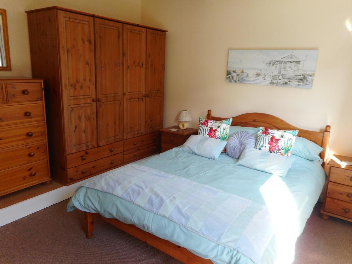 Oak Lodge Llanteg ภายนอก รูปภาพ